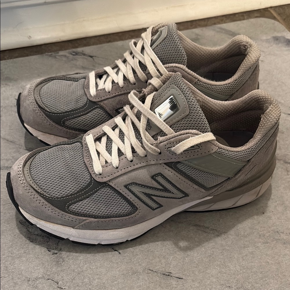 New Balance Men's Gray Sneakers